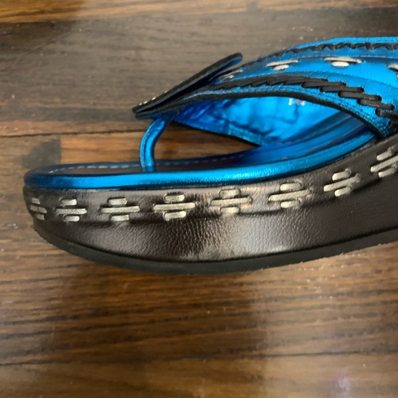 Donald J. Pliner Blue Peace Sign Sandals - Picture 7 of 8